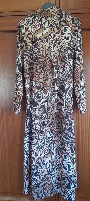Vestido camiseiro comprido