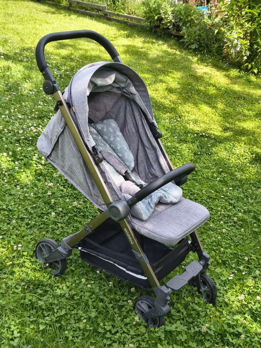 Wózek spacerowy Skiddou mell