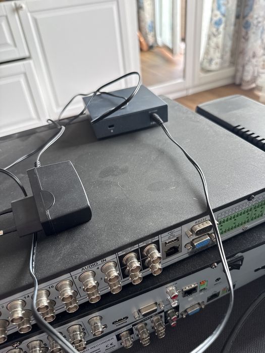 Rejestrator do kamer 3 szt. Ups zasilacz awaryjny QOLTEC Switch TP-Link