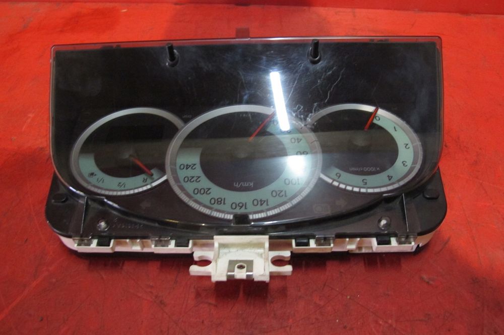 toyota corolla verso 2 ii 04- 2.2 d4d licznik zegary eu 83800-0f092-a