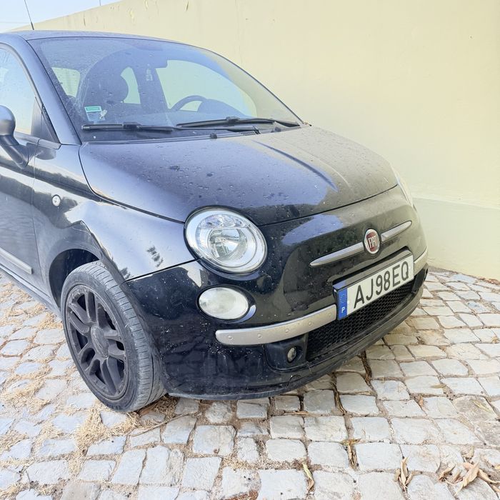 Fiat 500 with engine problem513186681271756800