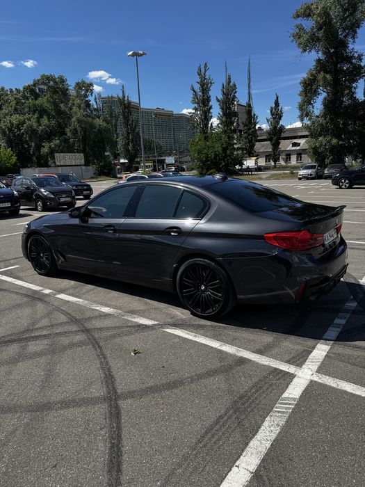 BMW G30 530i 2017