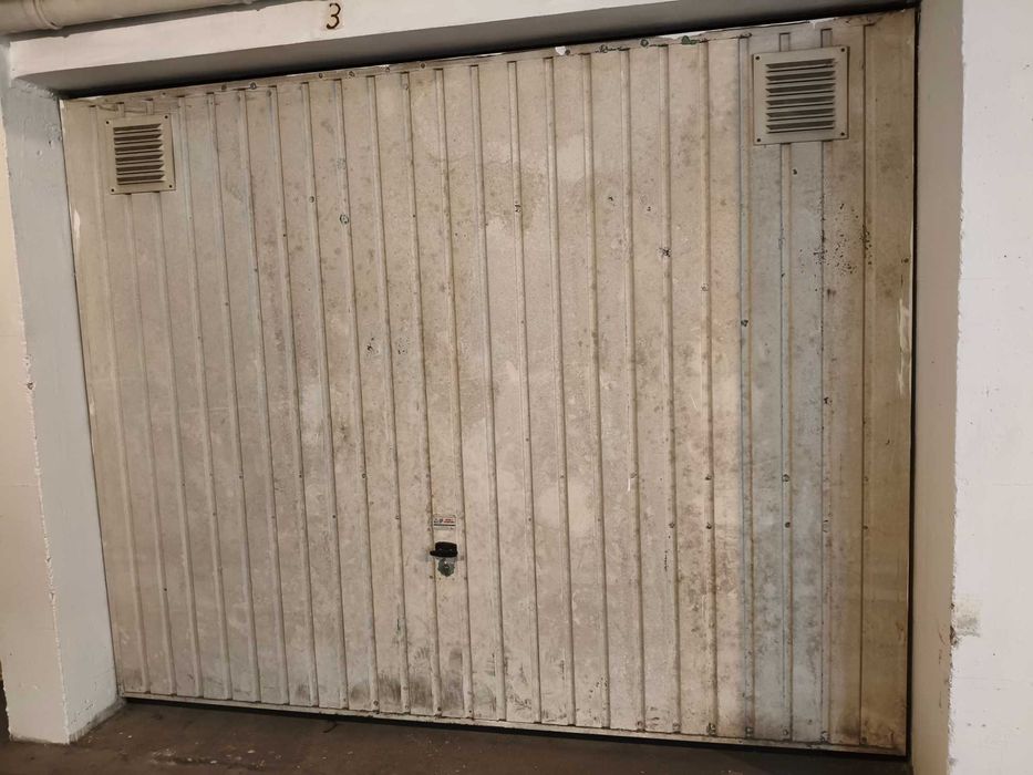 Garagem caldas da rainha para arrendamento. Possibilidade de venda ou troca