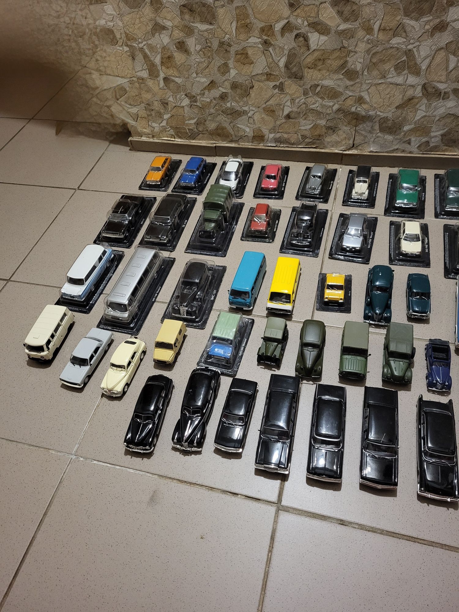 Продам машинкі автолегенда ссср: 200 грн. - Машинки Херсон на Olx