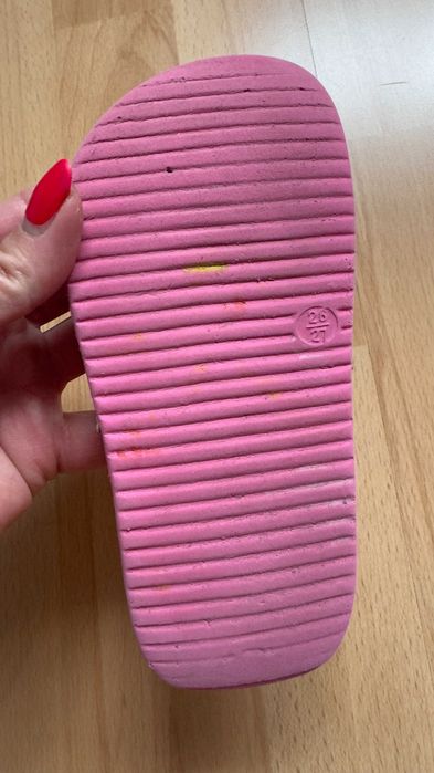 Kolorowe klapki kapcie Encanto Disney rozmiar 26-27