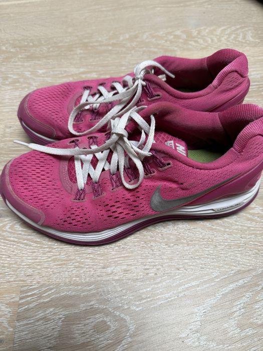 Buty sportowe nike 38,5