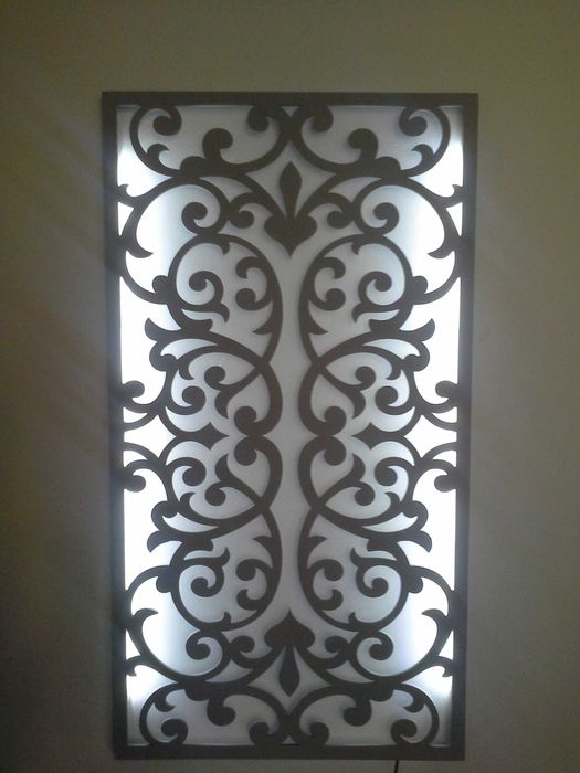 Lampa scienna panelowa