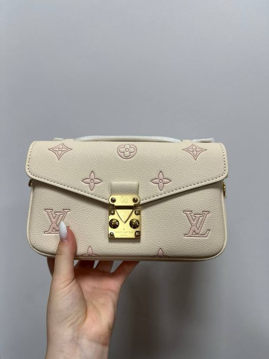 Сумка Louis Vuitton Pochette Métis East West Bag