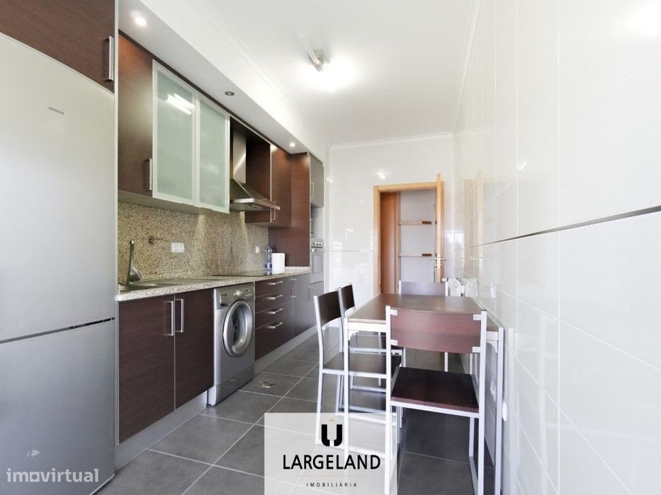 Apartamento T2 Duplex Zona Glicínias, Aveiro