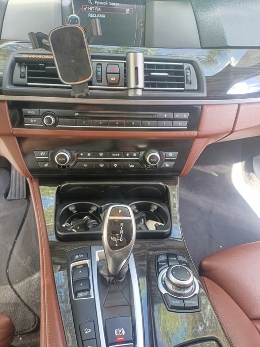 Бмв ф10 528і xdrive 2012