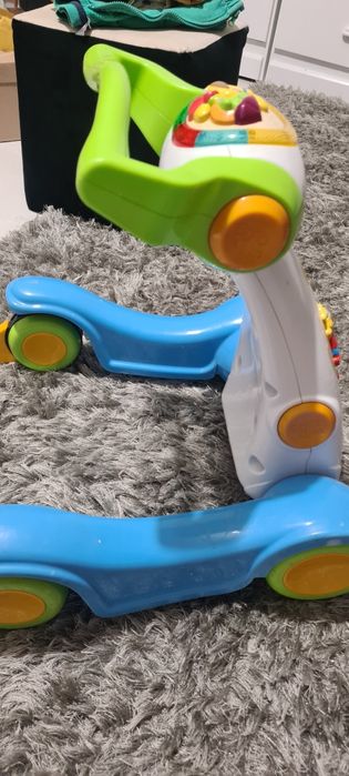 Andador bebe primeiros passos