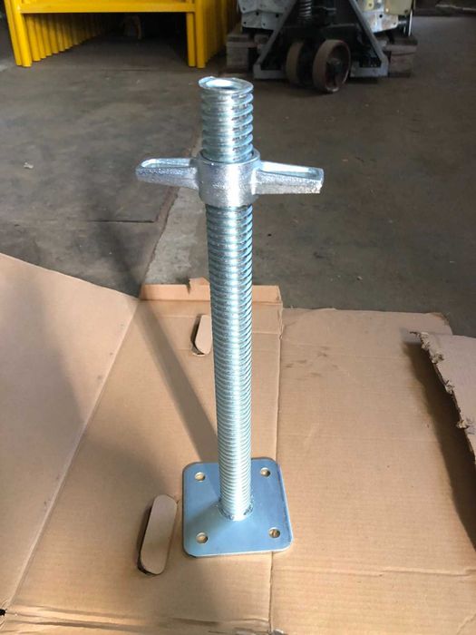 Домкрати до Риштувань, Опора, Гвинти, п'яти до будівельних лісів