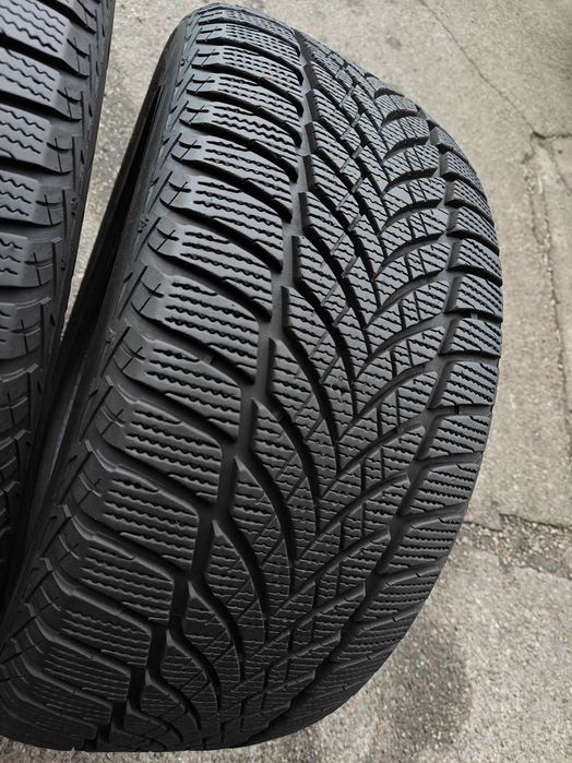 R17 245 45 шини зимові 2шт Goodyear Ultra Grip Ice2 гарний стан