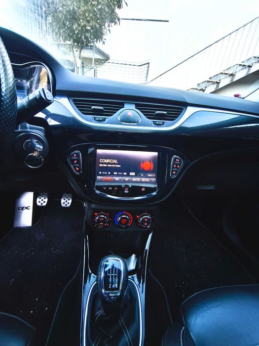 Opel corsa E Opc 2015