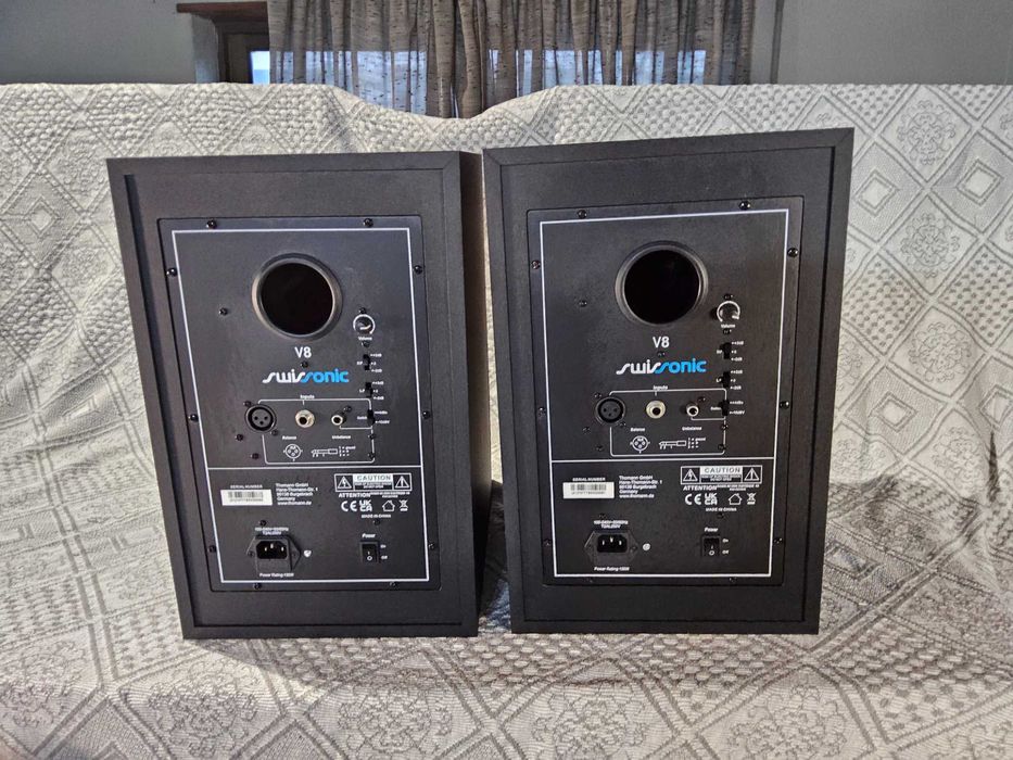 1 Ano de GARANTIA Só por 15 dias desc de 35%  SWISSONIC V8  SEMI-NOVAS