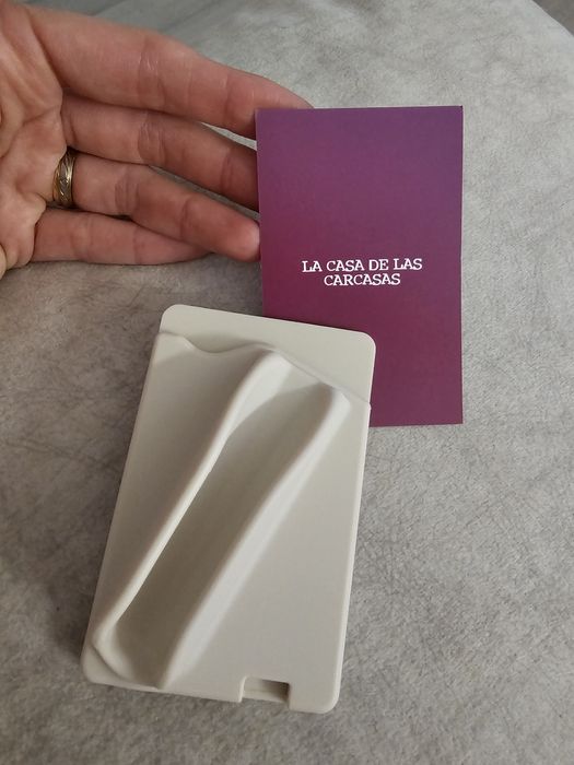Porta-cartões Lip para Telemóvel Creme- Casa de las Carcasas