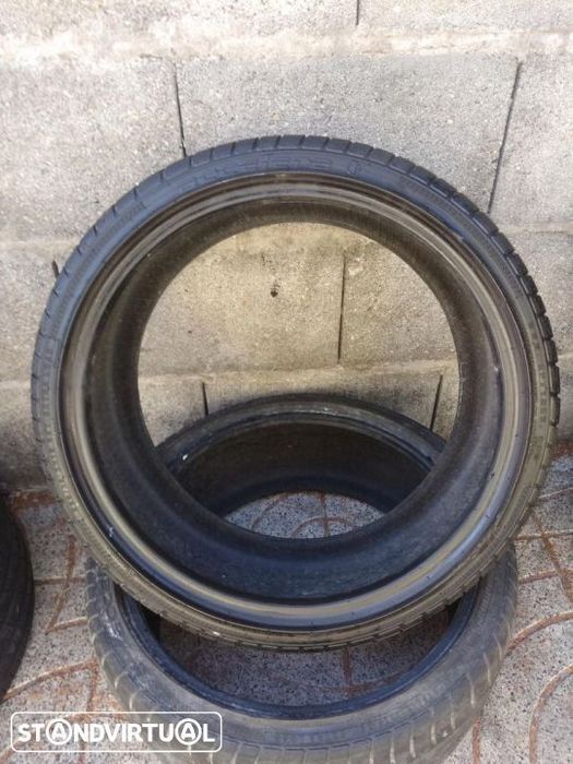 Ref 052 // 2 Pneus 225/35/19´ Accelera 88y XL