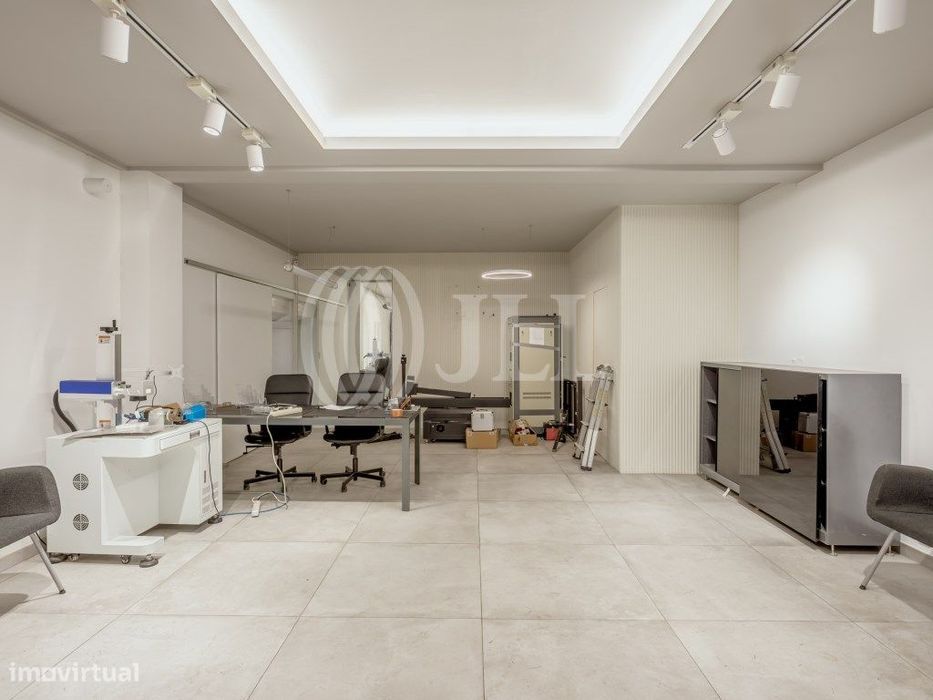 Espaço para dois apartamentos T2 em Alcântara, Lisboa