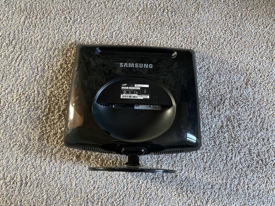 Монітор Samsung 19” LS19PEDSFV/EDC (932BF)