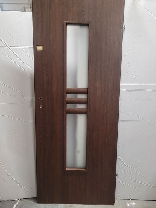 Skrzydła drzwiowe powystawowe, drzwi