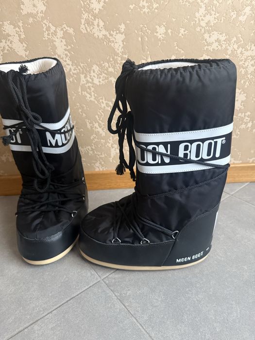 Жіночі moon boots