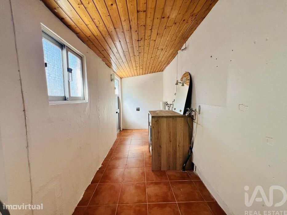 Moradia geminada T3 em Peniche de 70 m2