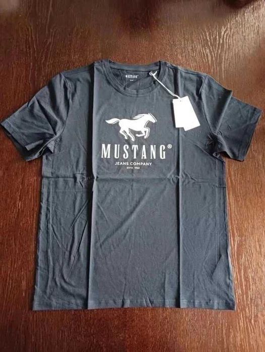Nowy t-shirt Mustang