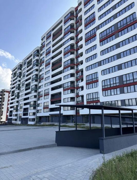 Продам 2-х кімнатну квартиру по вул. Трускавецька