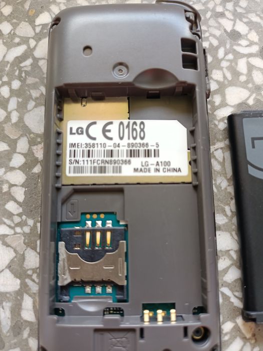 Telefon LG-A100 Sprawny