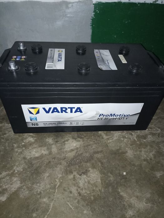 Аккумулятор Varta 12v 220Ah