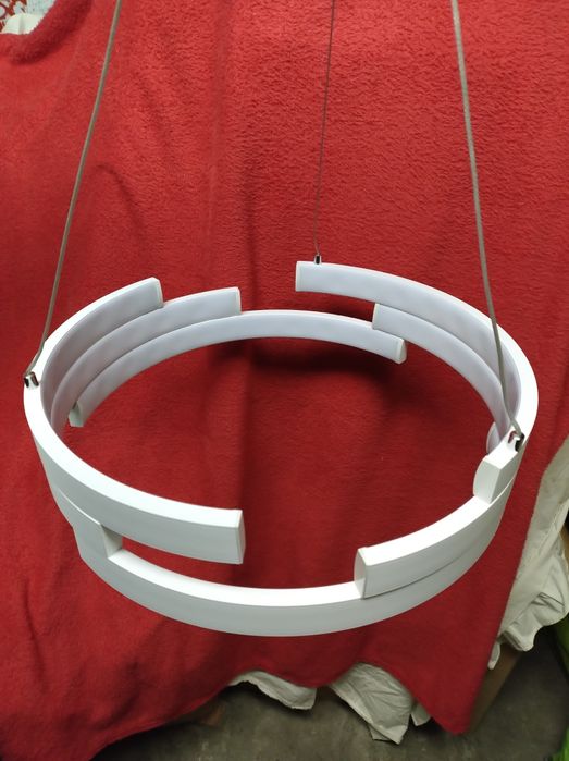 Lampa LED wisząca biala