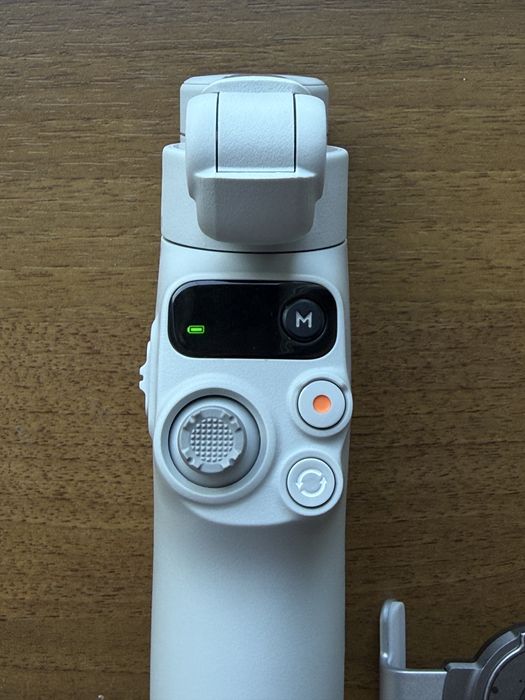 Stabilizator DJI osmo mobile 7
