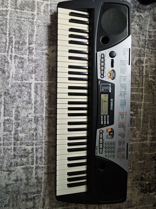 Tanio piękny keyboard Yamaha psr-175