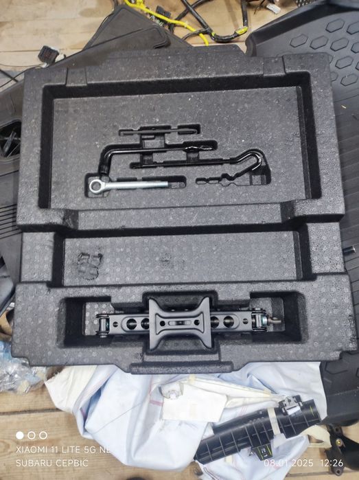 Органайзер домкрат subaru outback b16 2020
