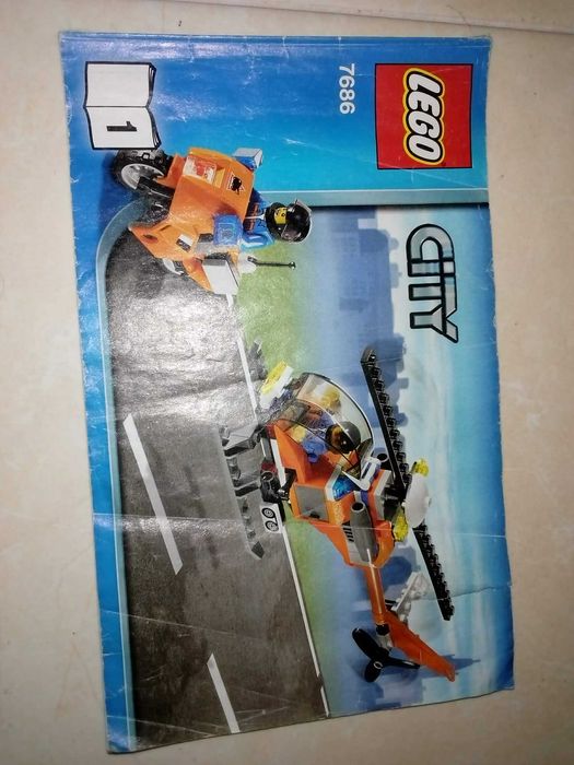 livros de instruções de legos