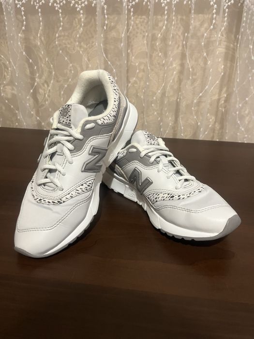 Жіночі кросівки New Balance 997h