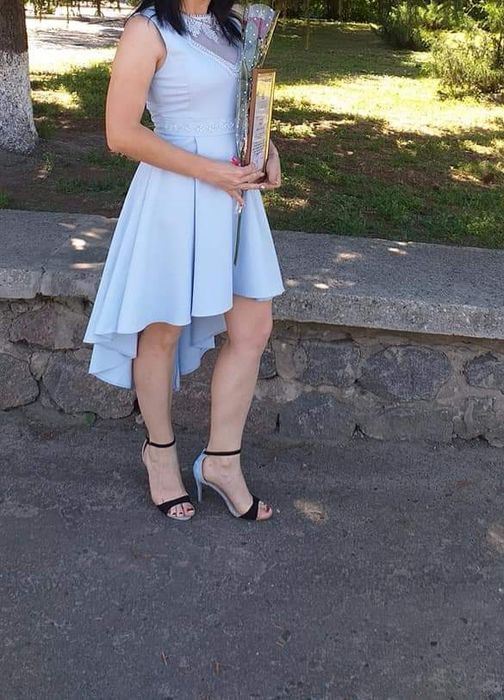 Продам нарядное платье