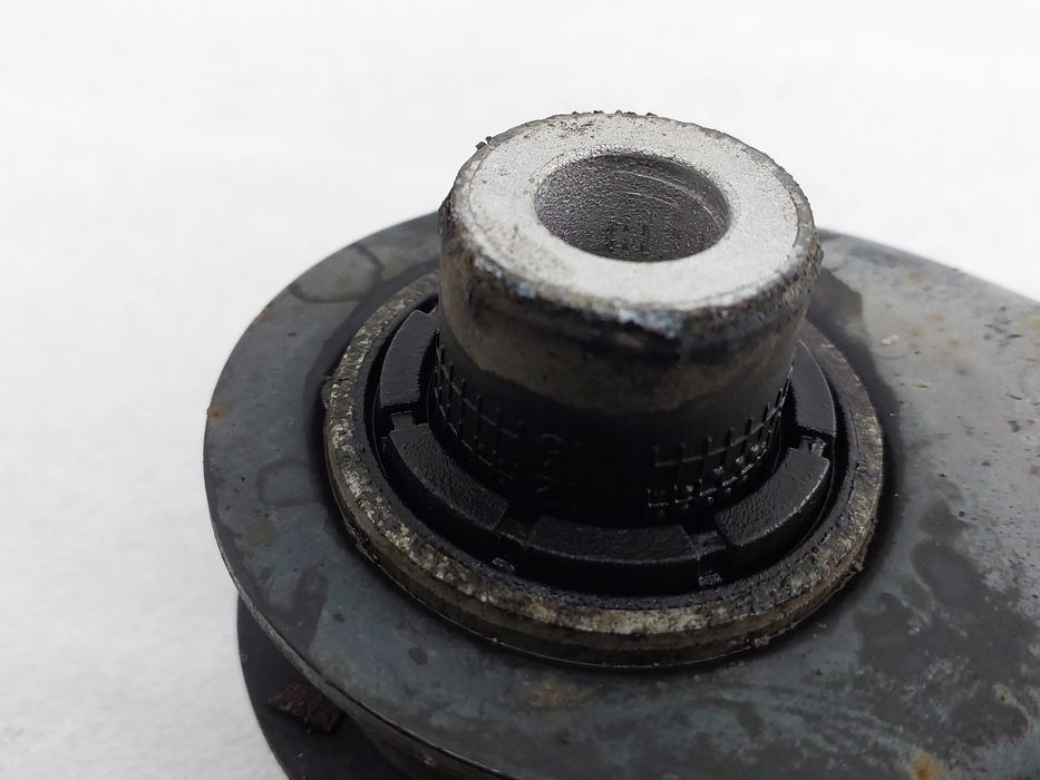 Braço de suspensão trás esquerdo VOLKSWAGEN Golf VII (5G1, BQ1, BE1, B