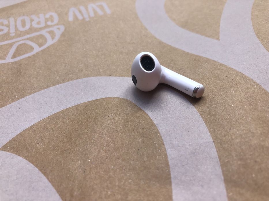Продам airpods 3 лівий