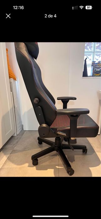 Cadeira Noblechairs HERO - Preto/Vermelho