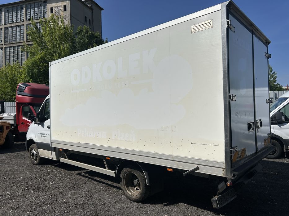 Izoterma Chlodnia Kontener Zabudowa Iveco Daily Mercedes Sprinter 2021