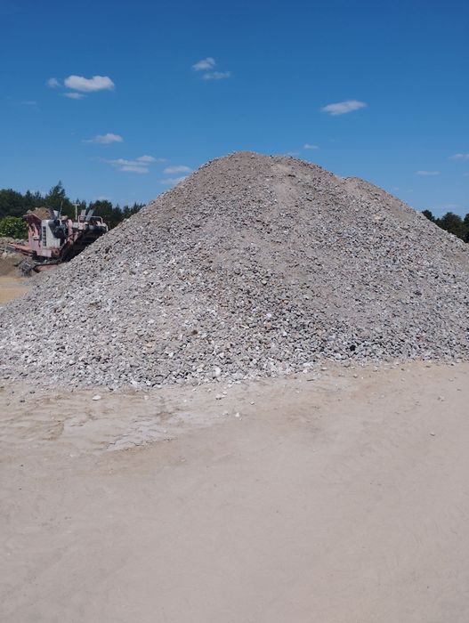 Tłuczeń betonowy piasek