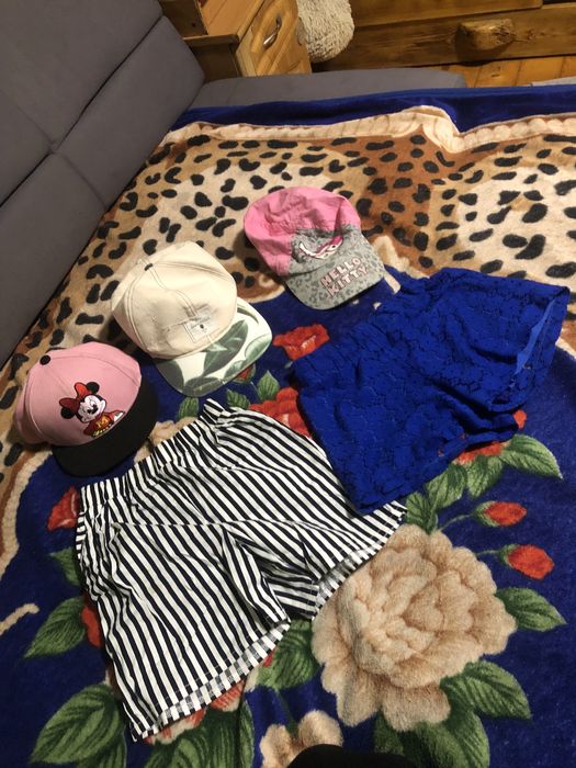 Лот одягу на дівчинку 122