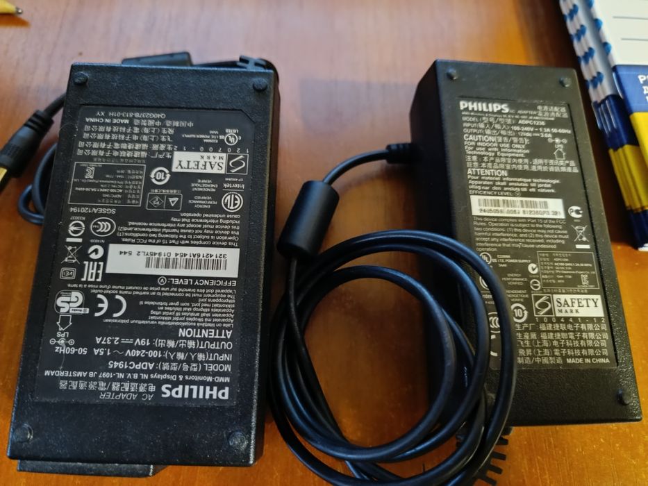 Блок питания , адаптер Philips оригинал.