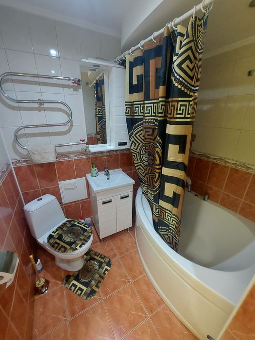 Здам  2-ю кв-ру Центр , Обл. лікарня Дендропарк)