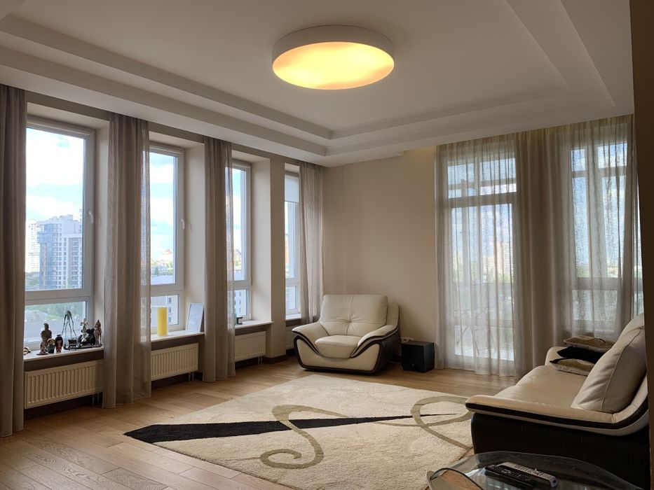 Оренда 4к квартири 128м2, Печерськ, метро Звіринецька, Либідська. Паркінг, резервне живлення