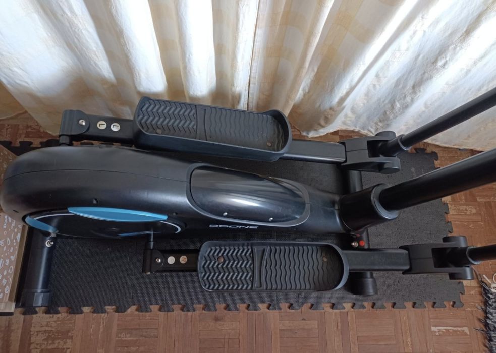 Bicicleta Elíptica Elétrica, com LCD, monitor eletrónico, marca