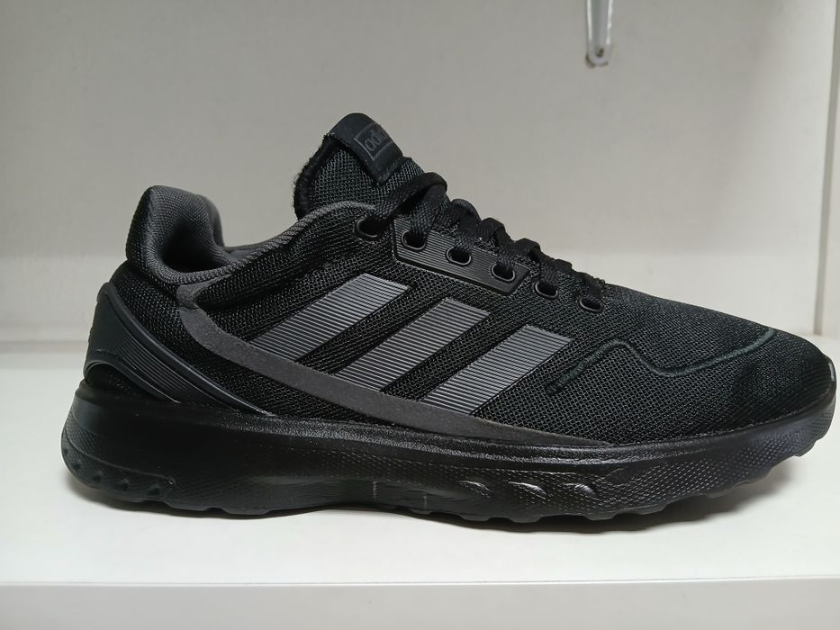Кросівки 42 р/27 см Adidas Nebula  оригінал.