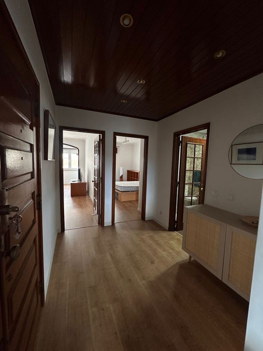 Quarto em Benfica mobilado em apartamento com sala a 465€ sem despesas a partilhar com apenas 1 estudante!