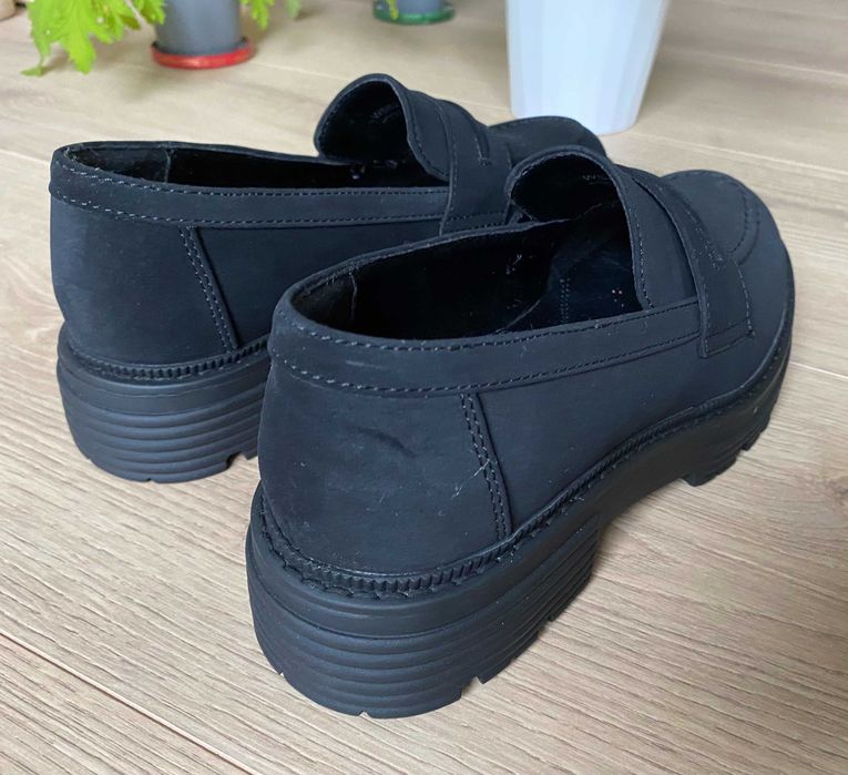 Buty nowe zamszowe czarne damskie 39